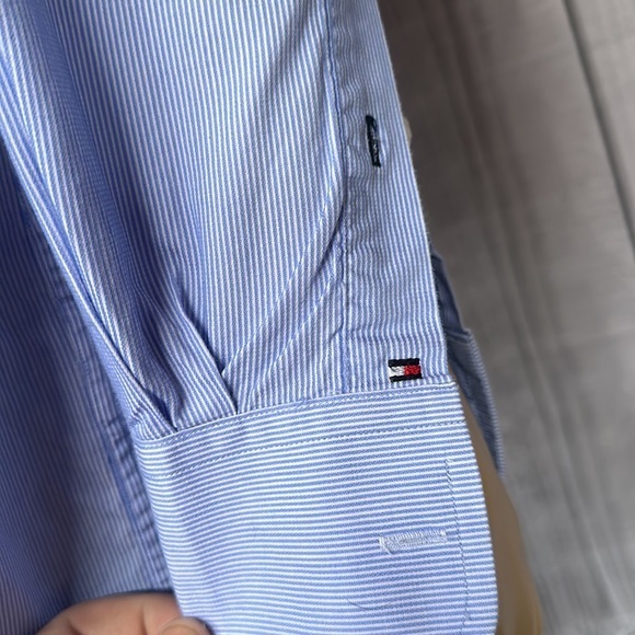 Tommy Hilfiger Men’s‎ Button Up. 17 1/2 (34-35). 100% Cotton - Picture 2 of 3